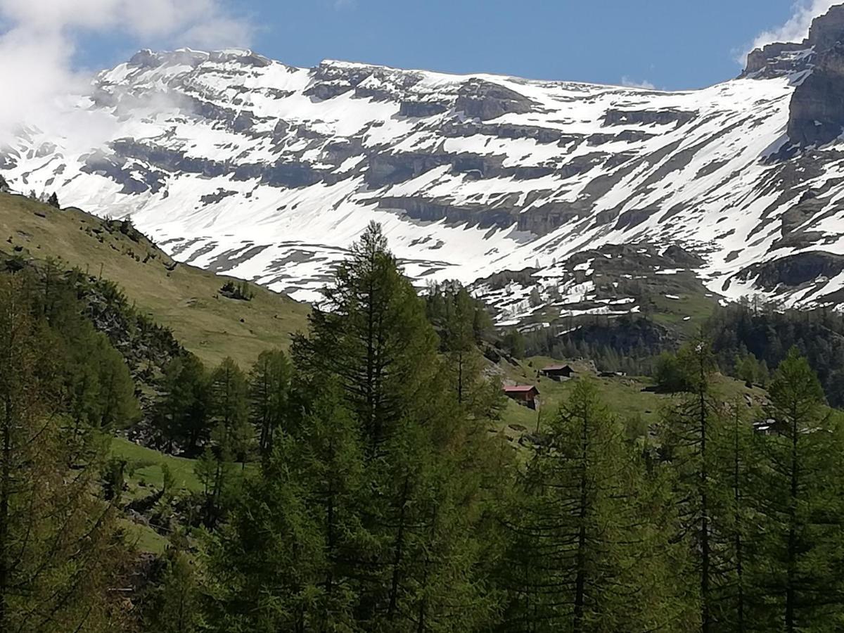 B&B Chalet Rustica Inden, Leukerbad 外观 照片